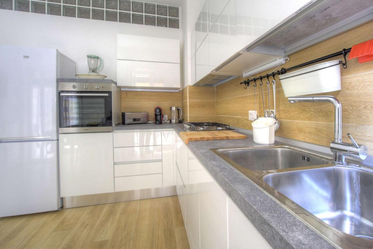 Holiday Aroma Apartment Екстериор снимка